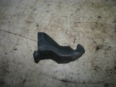 3C0823730A отбойник капота VW Passat (B6) 2005-2010 2006