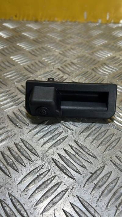8W8827566A volkswagen audi камера заднего вида новая