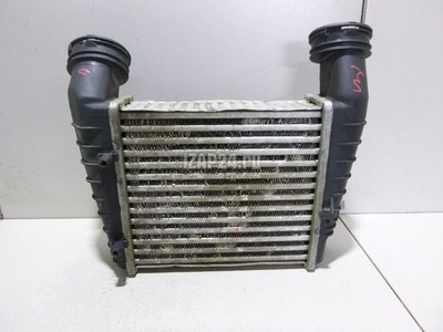 3B0145805H Интеркулер VAG Passat [B5] (1996 - 2000)