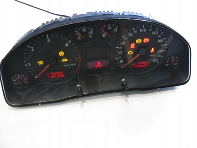 4B0920900C спидометр audi a6 c5 tdi 99r - jaeger