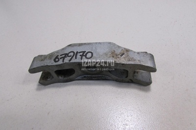 03L130216 Кронштейн форсунки VAG Caddy III (2004 - 2015)