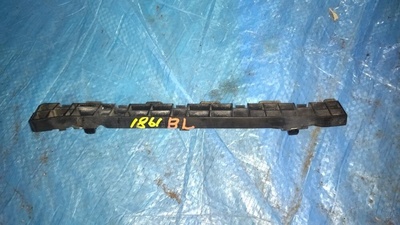 71598SZW003 крепление бампера HONDA STEP WAGON RK5 71598-SZW-003