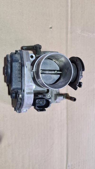 06A198205 vw , audi , skoda , seat дросельная заслонка 06a133064h