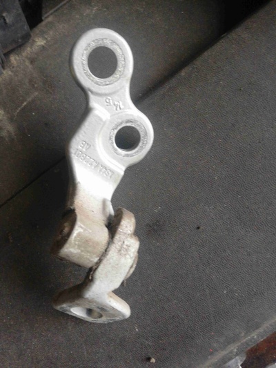 xs4aa22801ab Петля двери Ford Focus 2000