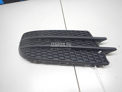 5N0853666D9B9 Решетка в бампер правая VAG Tiguan (2011 - 2016)