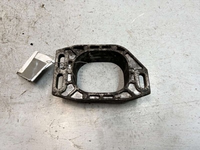 8D0199335M Кронштейн двигателя Audi A4 B5 1998
