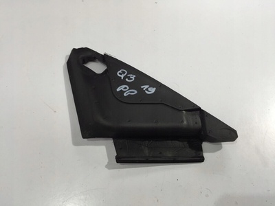 83A867369 audi q3 83a f3 1.5 tfsi уплотнитель угол правый