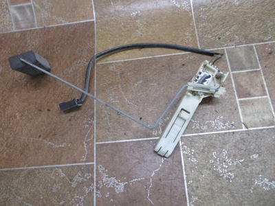 8A0919051B датчик уровня топлива audi 80 b4 2.0