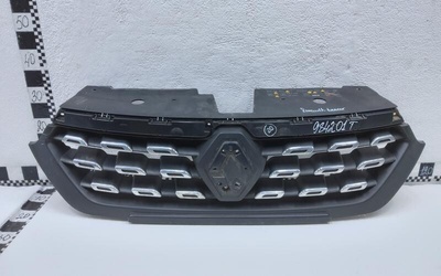 623104446R Решетка радиатора Renault Dokker