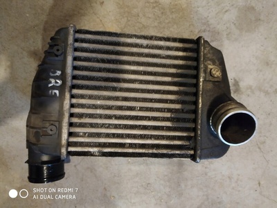 4F0145805R audi a6 c6 2.0 tdi интеркулер радиатор