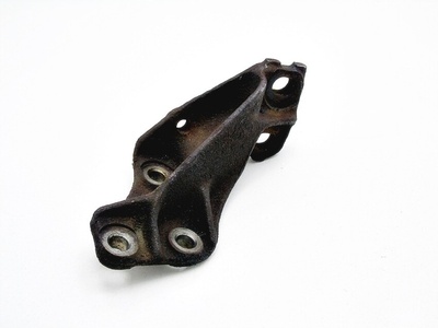 1232523011 лапа крепление кпп 1.0 16v vvti yaris i