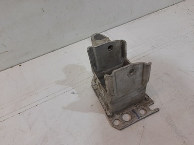 4E0807134AB Кронштейн усилителя AUDI A8 D3 2005-2010