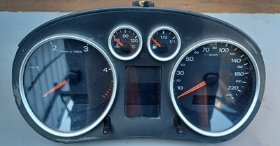 8Z0920900T спидометр часы audi a2 1.4 tdi