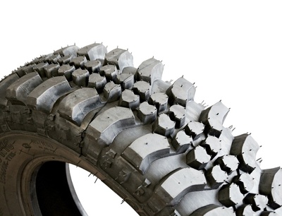 OB00027 4x шины bieżnikowane 195 / 80 r16 całoroczne smx