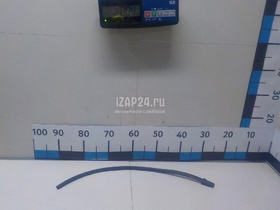 823880007R Уплотнитель двери Renault Duster 2012