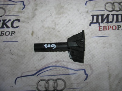 3C5810899 направляющая лючка бака (гильза) VW Passat (B6) 2005-2010 2006