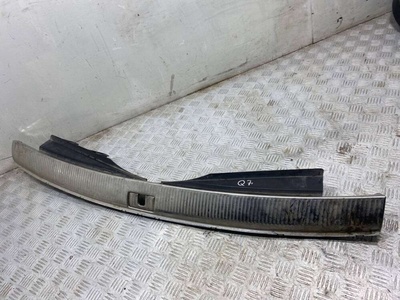 4L0864483A Накладка внутренняя на заднюю панель кузова Audi Q7 4L 2007