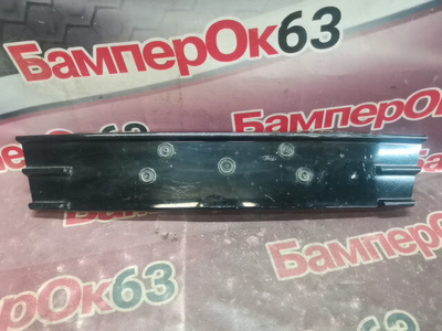 CV4417K945 накладка номерного знака Ford Kuga CBS 2015