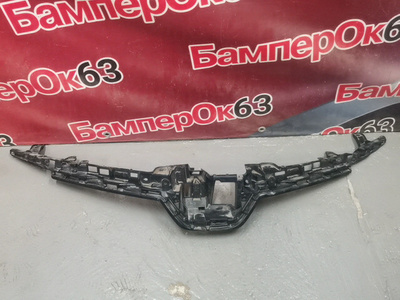 5311102C90 кронштейн решетки радиатора Toyota Corolla E210 2018