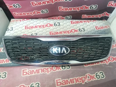863502P500 решетка радиатора Kia Sorento 2009