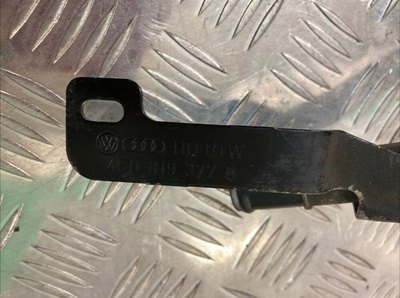 4F0819377B Трубка охлаждающей жидкости металлическая Audi A6 C6 2005-2008 2005