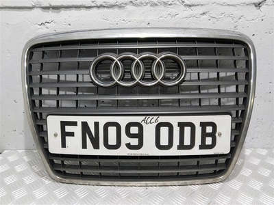 4F0853651AQ Решетка радиатора Audi A6 C6 2009