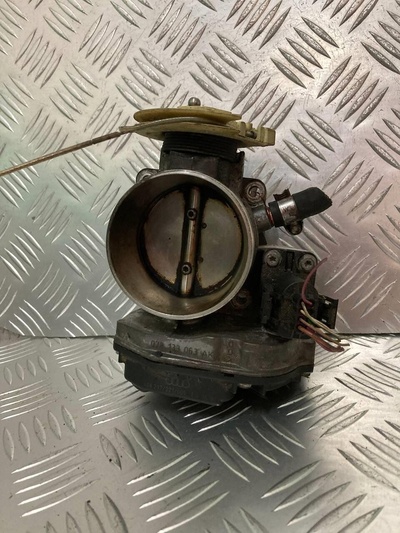 078133063AK Заслонка дроссельная Audi A4 B5 рестайлинг 1999-2001 2000