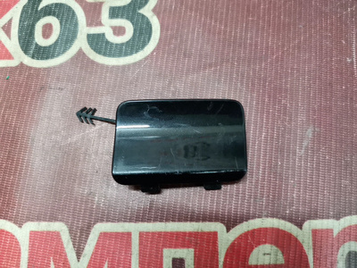 8U0807442AGRU заглушка бампера Audi Q3 8U 2011