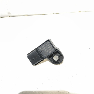 223657458R renault датчик 1.5 dci 1.6 dci