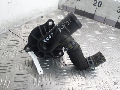 059121111 Корпус термостата Audi Q5 (8R) 2008 - 2012 2011 , 059121102C