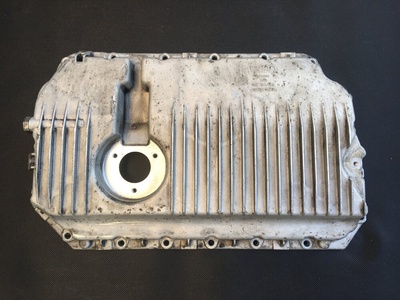 06E103604G чаша масляный 3.2fsi auk bpk