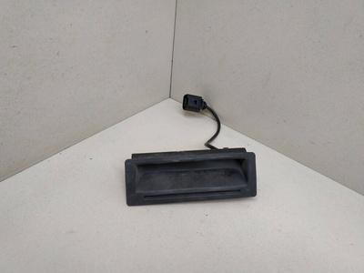 1J0827566F Кнопка открытия багажника Volkswagen Touareg 2005