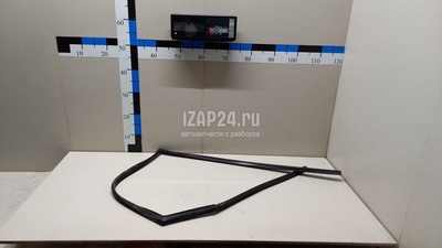 72775SWET01 Уплотнитель стекла двери Honda CR-V (2007 - 2012)