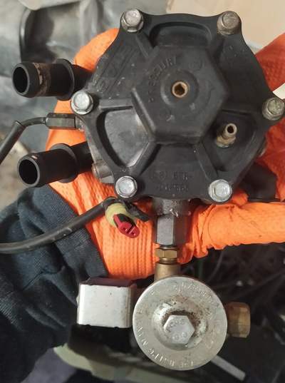 Reduktor Parownik LPG STAG AC R02 150KM zawór