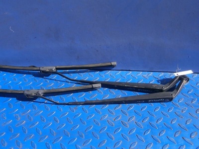 8522102120 Щеткодержатель (поводок стеклоочистителя, дворник) Toyota Corolla E120/E130 2004 85221-02120 85221-02110