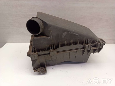 1J0129607AA Корпус воздушного фильтра Audi A3 8L (S3,RS3) 2000