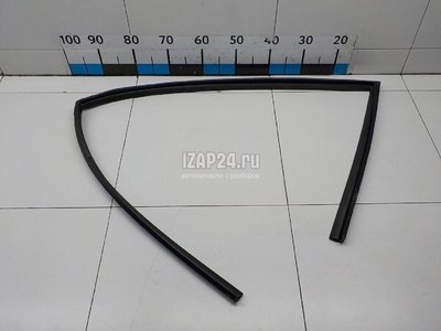 82530D5000 Уплотнитель стекла двери Hyundai-Kia Optima IV 2016