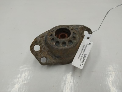 1J0513353C Опора амортизатора верхняя (чашка) Volkswagen Golf-4 2000