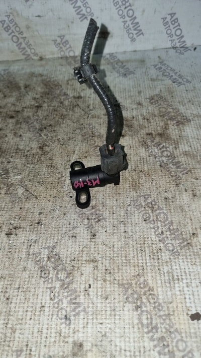 LF0118221 Датчик положения коленвала Mazda 3 I (BK) (2003–2006) 143 2005 LF01-18-221