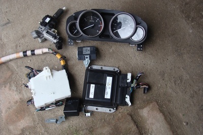 R2BG18881A блок управления иммобилайзер mazda 6 gh 2.2 mzr - cd