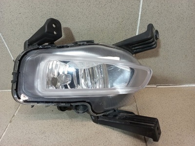 92202J7000 Фара противотуманная правая Kia Ceed CD