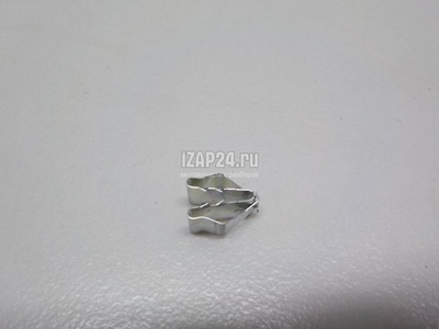 8V0867947 Скоба крепежная VAG A4 [B9] 2015