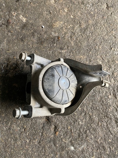 8R0199381AL 30 audi a4 b8 подушка двигателя 2.0tdi