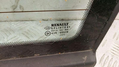 Стекло кузовное боковое правое Renault Laguna 2 2002