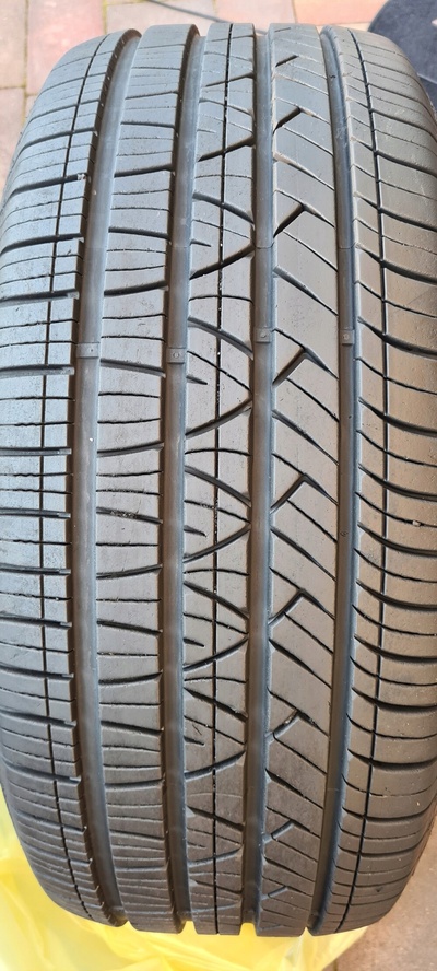 Mastercraft lsr гранд touring 235 / 50r18 м s лодка