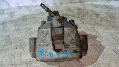 B3YF3361X Суппорт тормозной передний Mazda 3 I (BK) (2003–2006) 135 2005 B3YF-33-61X