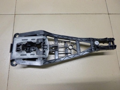 138627 Кронштейн ручки GM Corsa D (2006 - 2015)