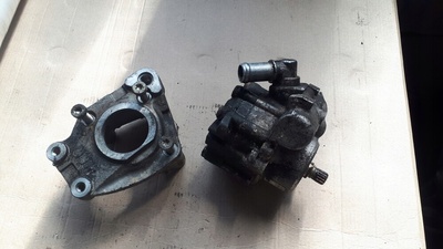 4Z7145156E s4 b7 b6 насос гур 4.2 v8 bbk