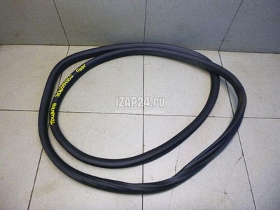 7P0867367E Уплотнитель двери VAG Touareg (2010 - 2018)