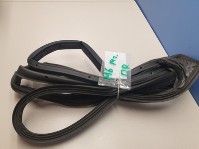 GHP958760A Уплотнитель двери передней правой Mazda 6 GJ 2013-2019